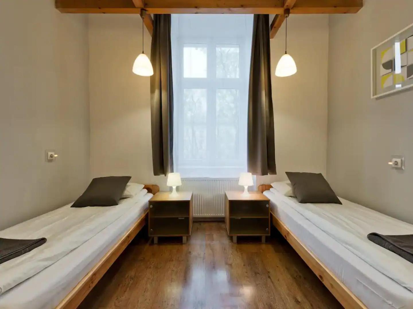 2-Bedroom Apartment - 51 Dietla Street Красков Екстериор снимка