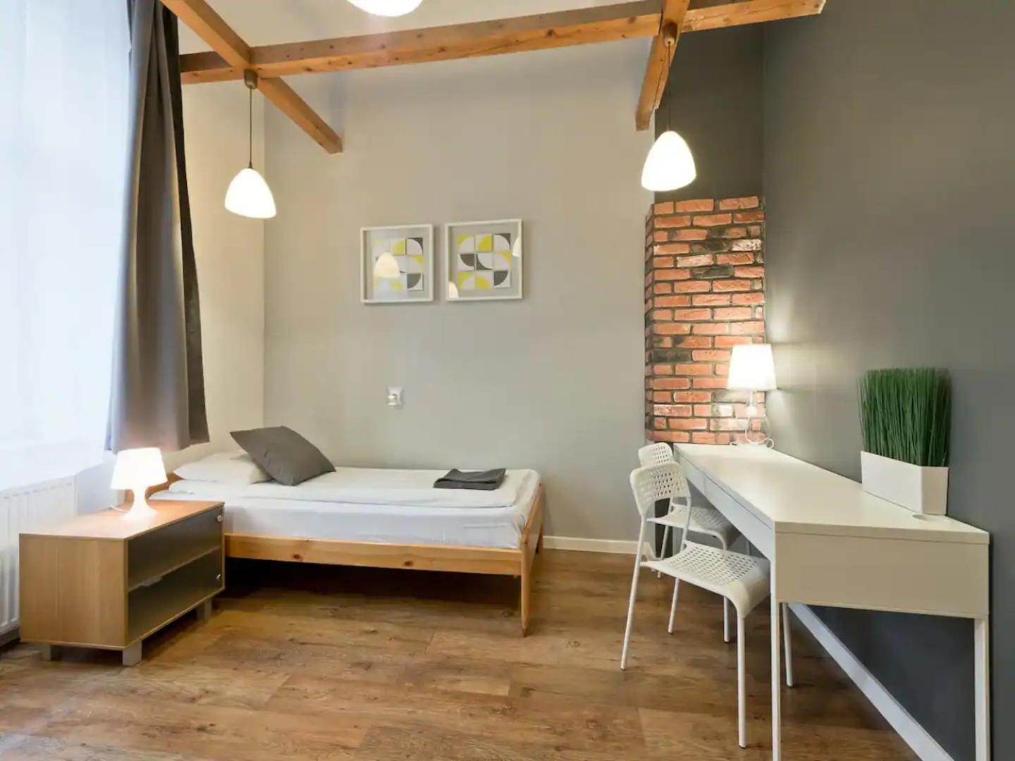 2-Bedroom Apartment - 51 Dietla Street Красков Екстериор снимка