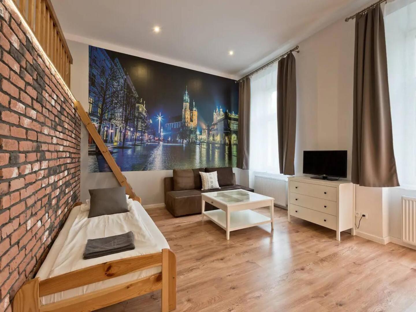 2-Bedroom Apartment - 51 Dietla Street Красков Екстериор снимка